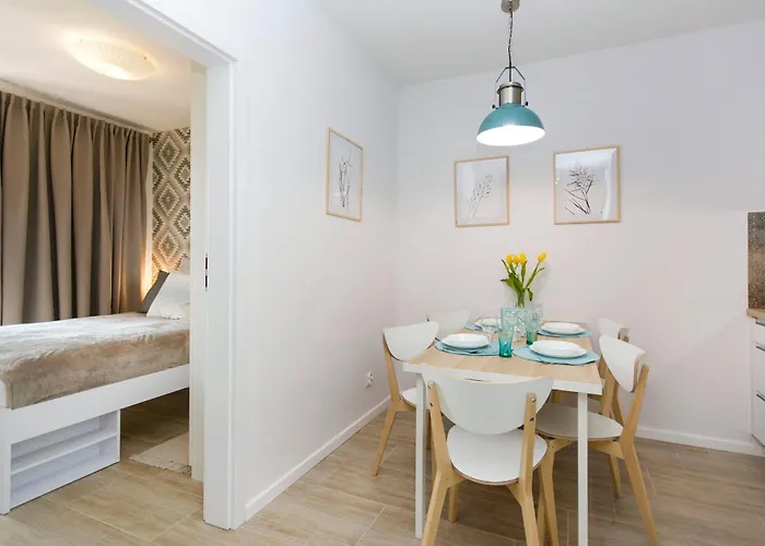 公寓 Sloneczna Przystan-apartamenty 格但斯克